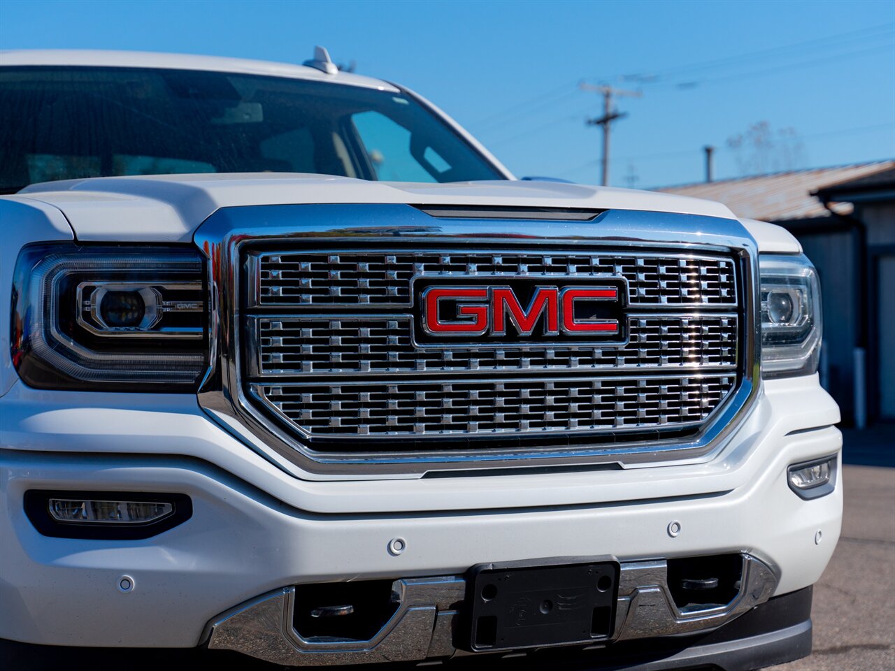 2017 GMC Sierra 1500 Denali   - Photo 9 - Washington, MI 48094