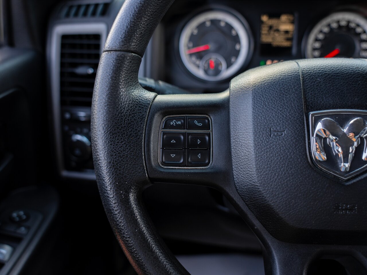 2015 Ram 1500 Express photo 21
