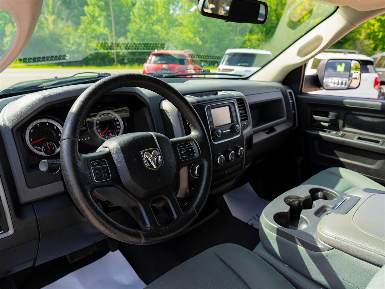 2015 RAM 1500 Express   - Photo 15 - Washington, MI 48094