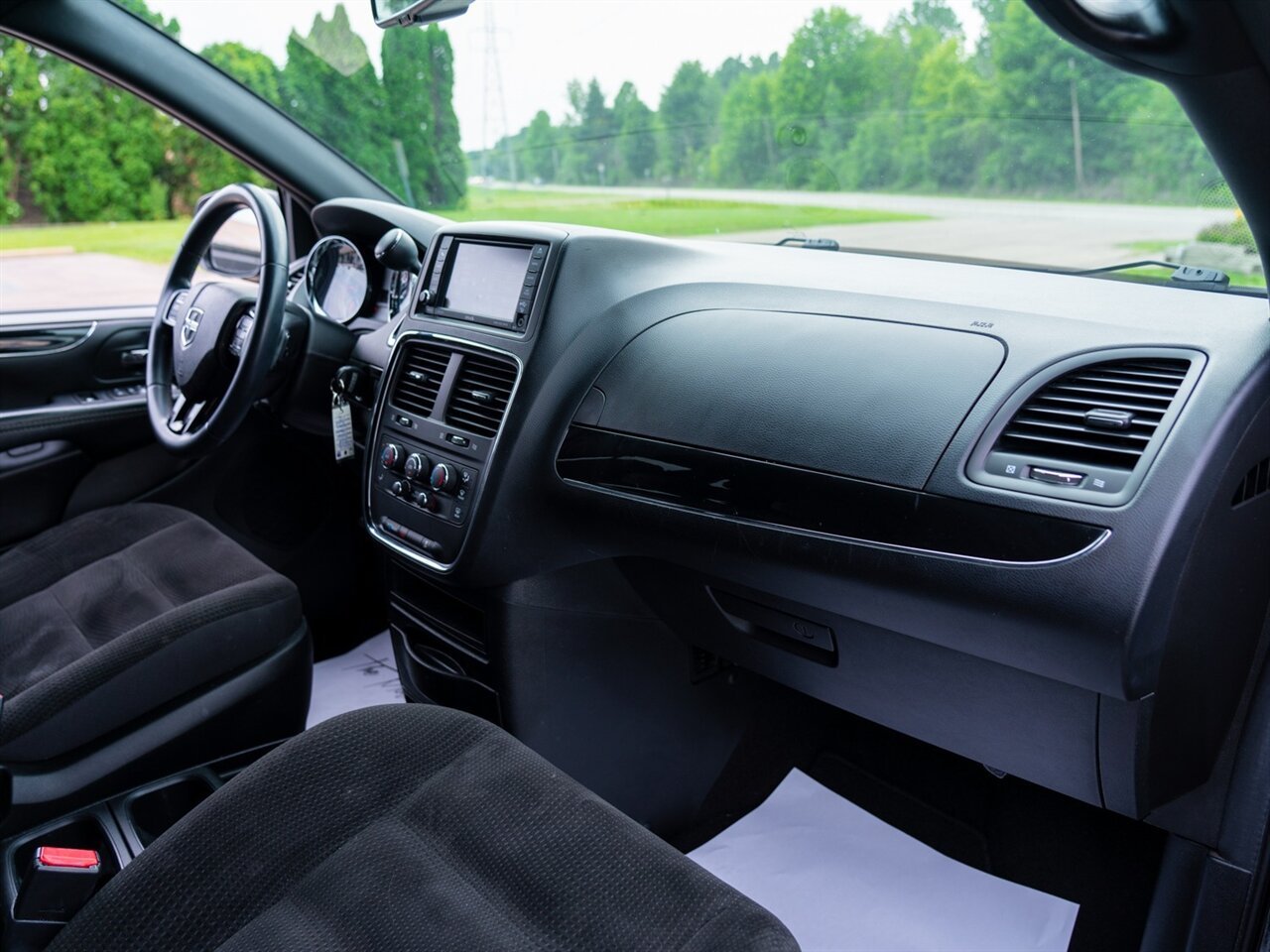 2018 Dodge Grand Caravan SE - Photo 17 - Washington, MI 48094