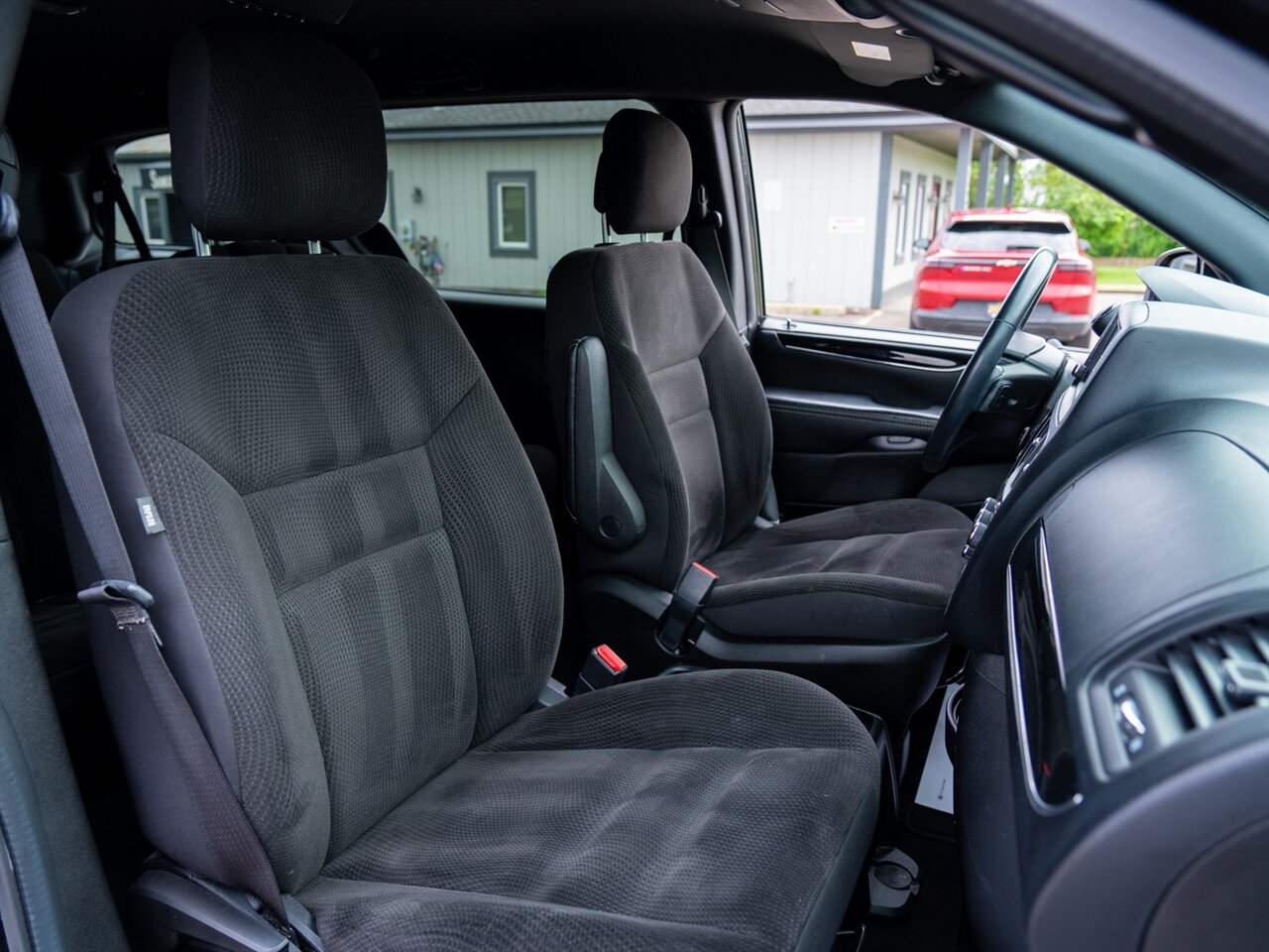 2018 Dodge Grand Caravan SE - Photo 18 - Washington, MI 48094