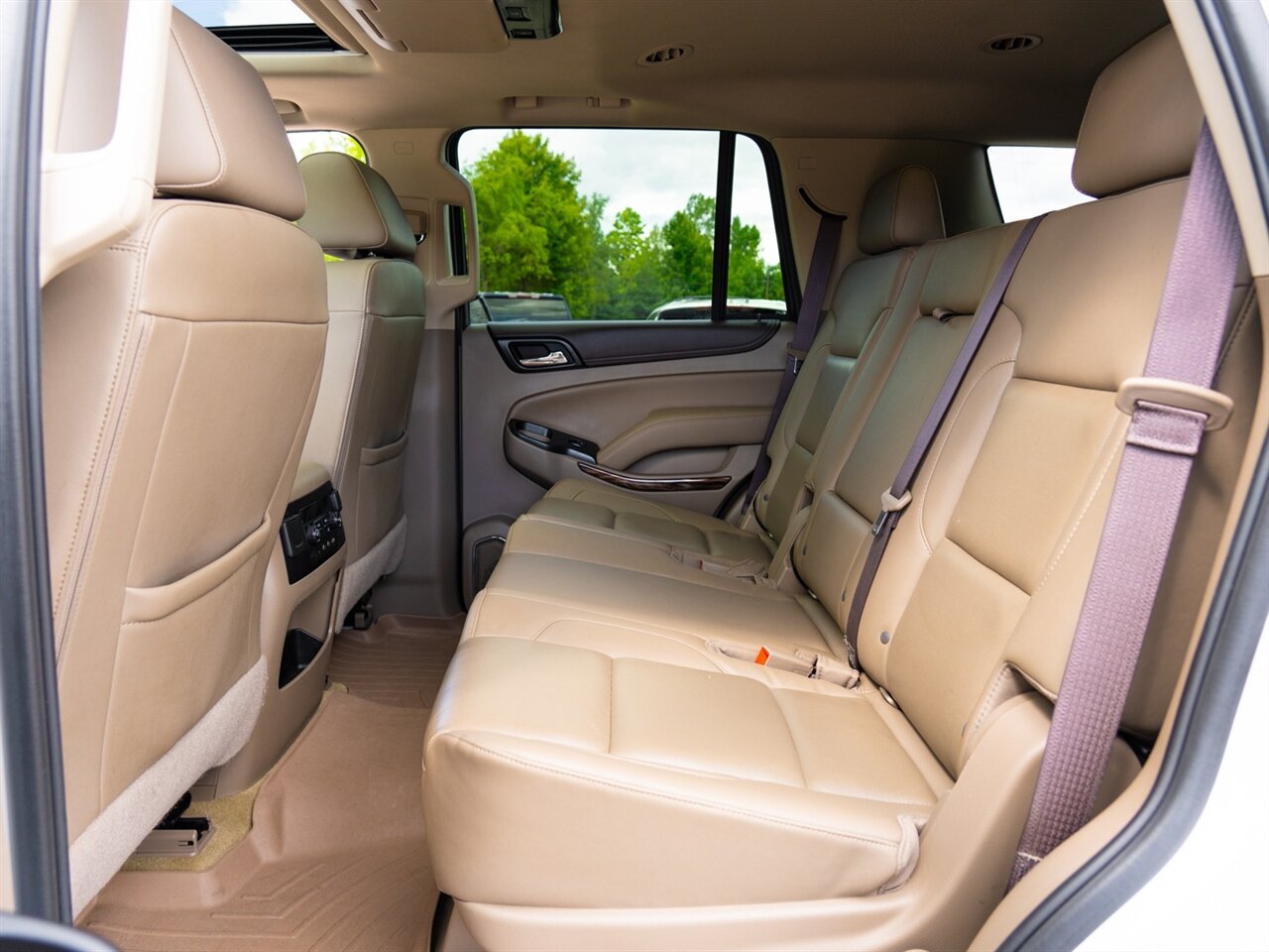 2017 Gmc Yukon SLT photo 24