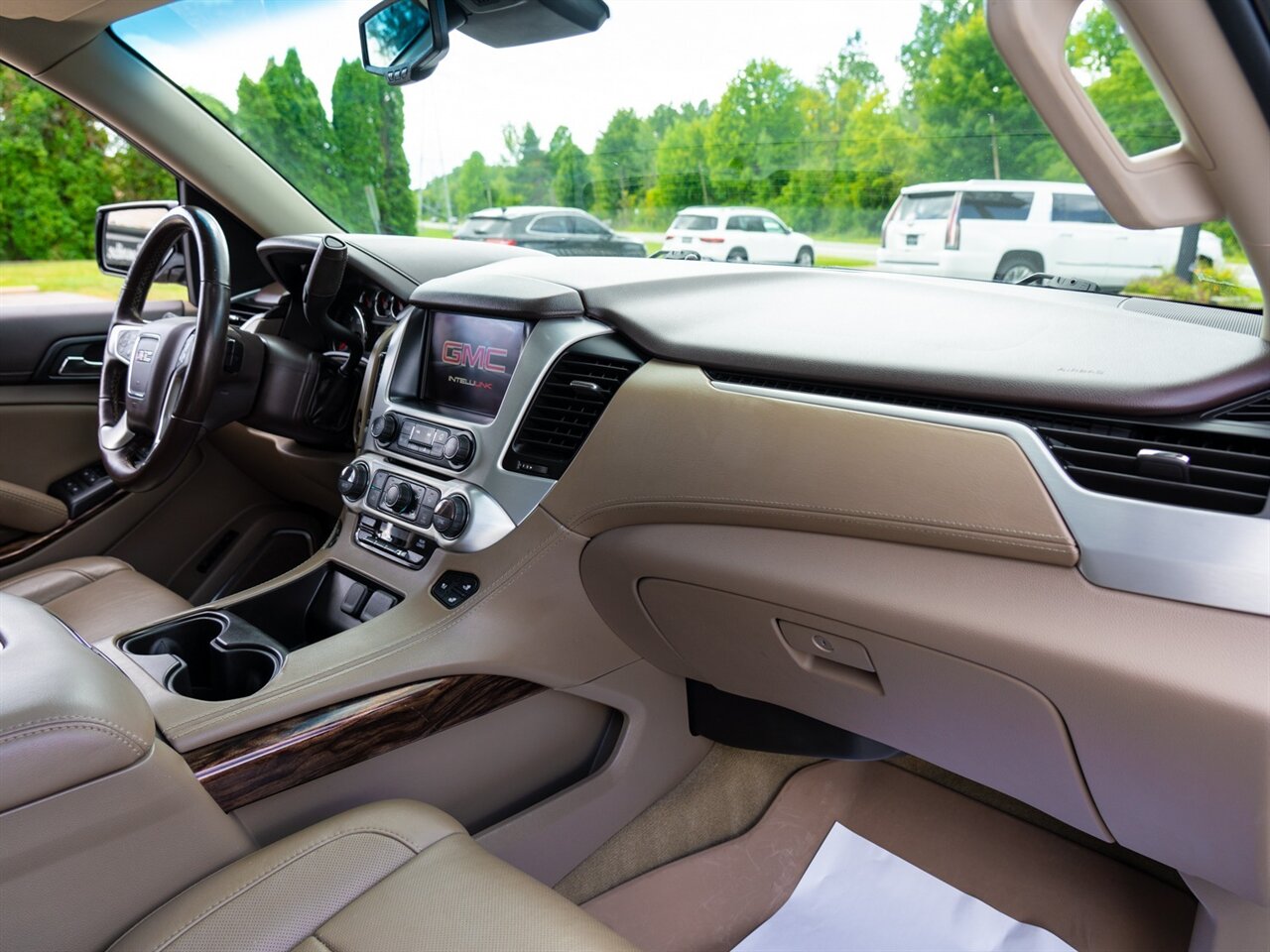 2017 Gmc Yukon SLT photo 21