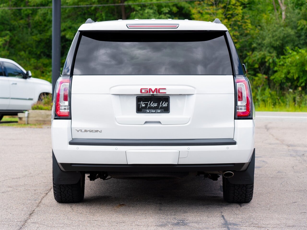 2017 Gmc Yukon SLT photo 6