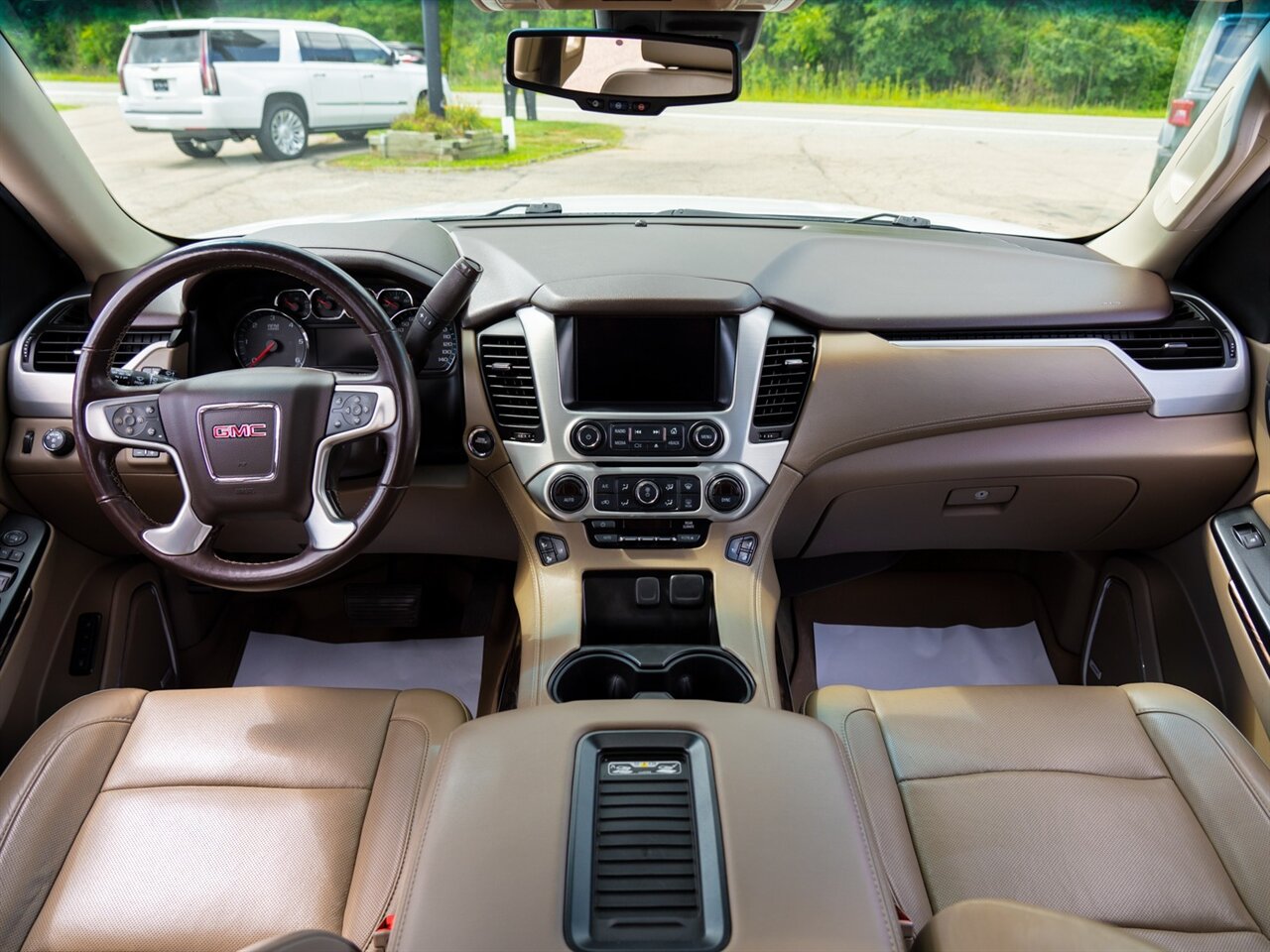 2017 Gmc Yukon SLT photo 26