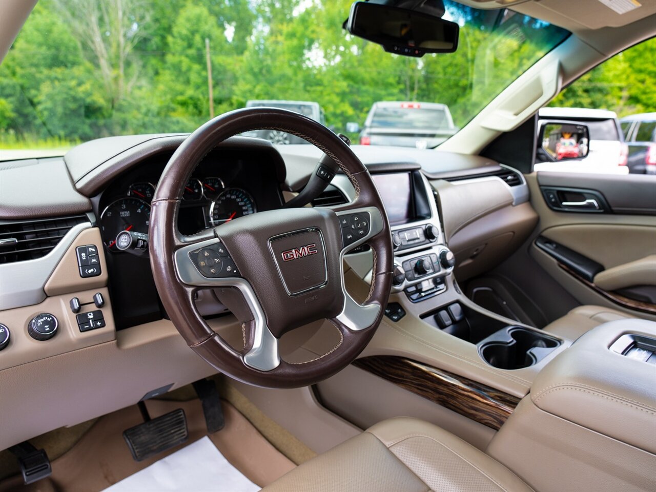 2017 Gmc Yukon SLT photo 20