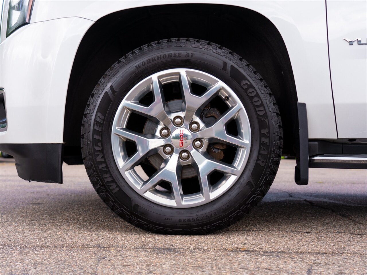 2017 Gmc Yukon SLT photo 50