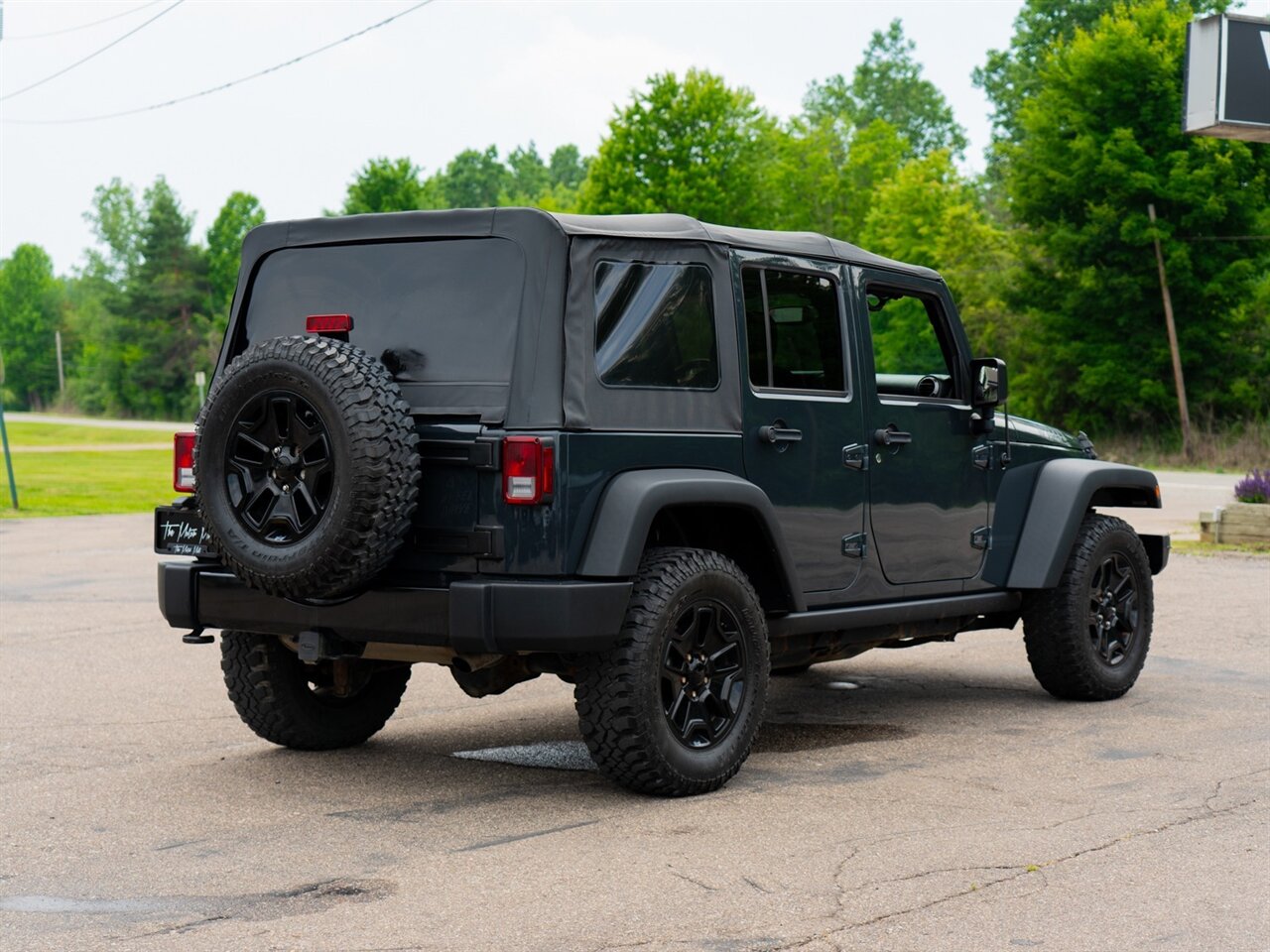 2017 Jeep Wrangler Unlimited Willys Wheeler - Photo 5 - Washington, MI 48094