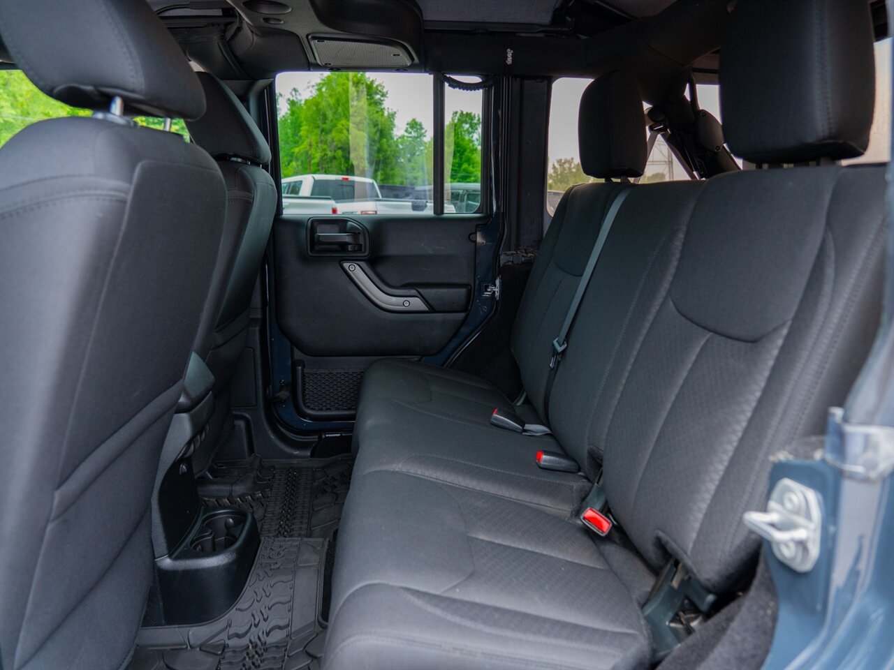2017 Jeep Wrangler Unlimited Willys Wheeler - Photo 21 - Washington, MI 48094