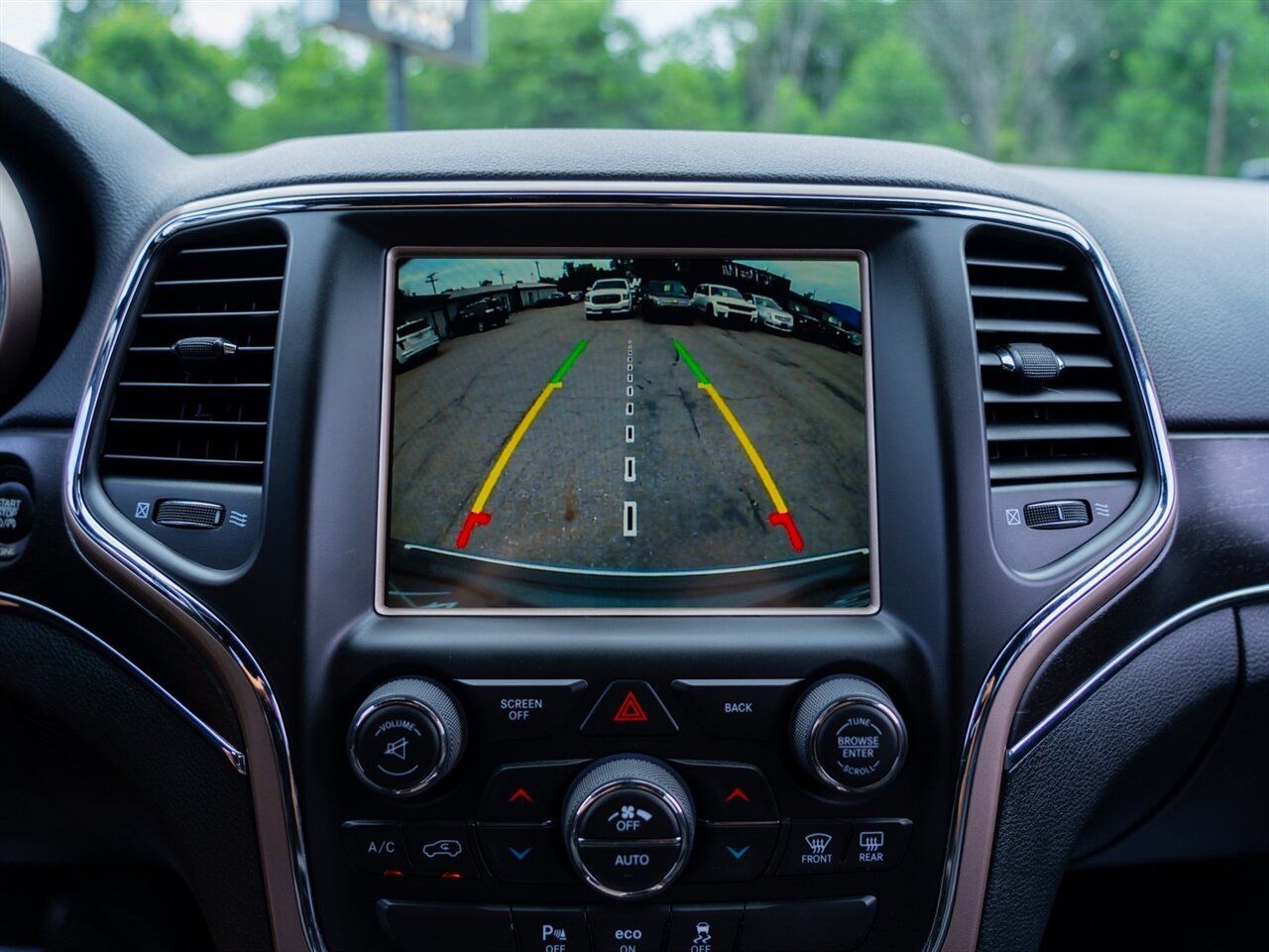 2015 Jeep Grand Cherokee Limited - Photo 31 - Washington, MI 48094