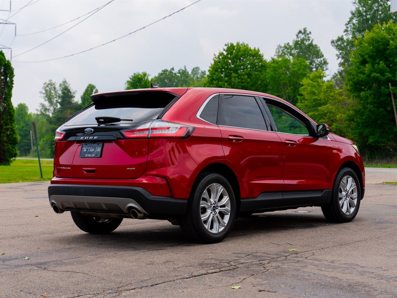 2021 Ford Edge Titanium   - Photo 5 - Washington, MI 48094