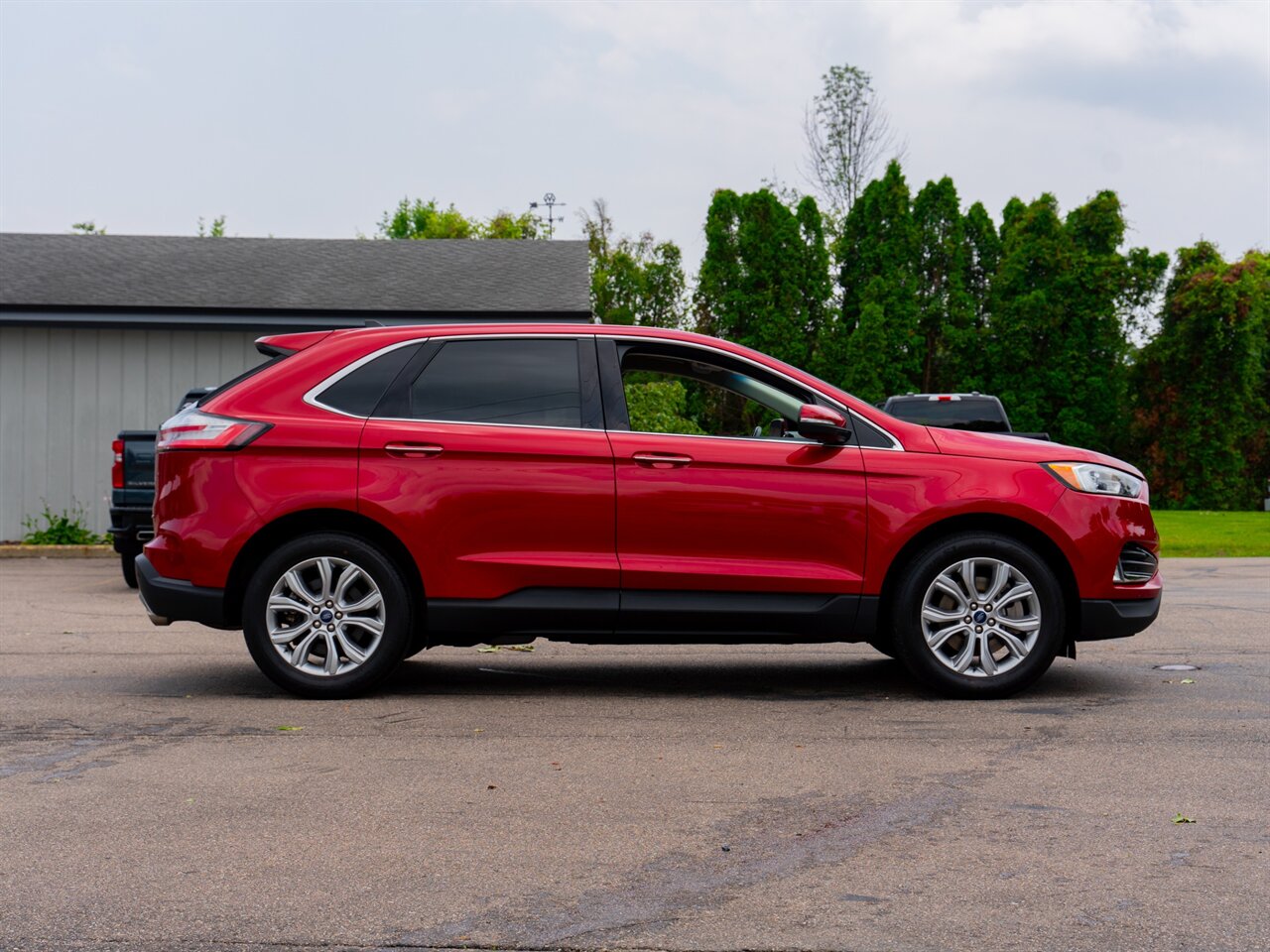 2021 Ford Edge Titanium   - Photo 4 - Washington, MI 48094