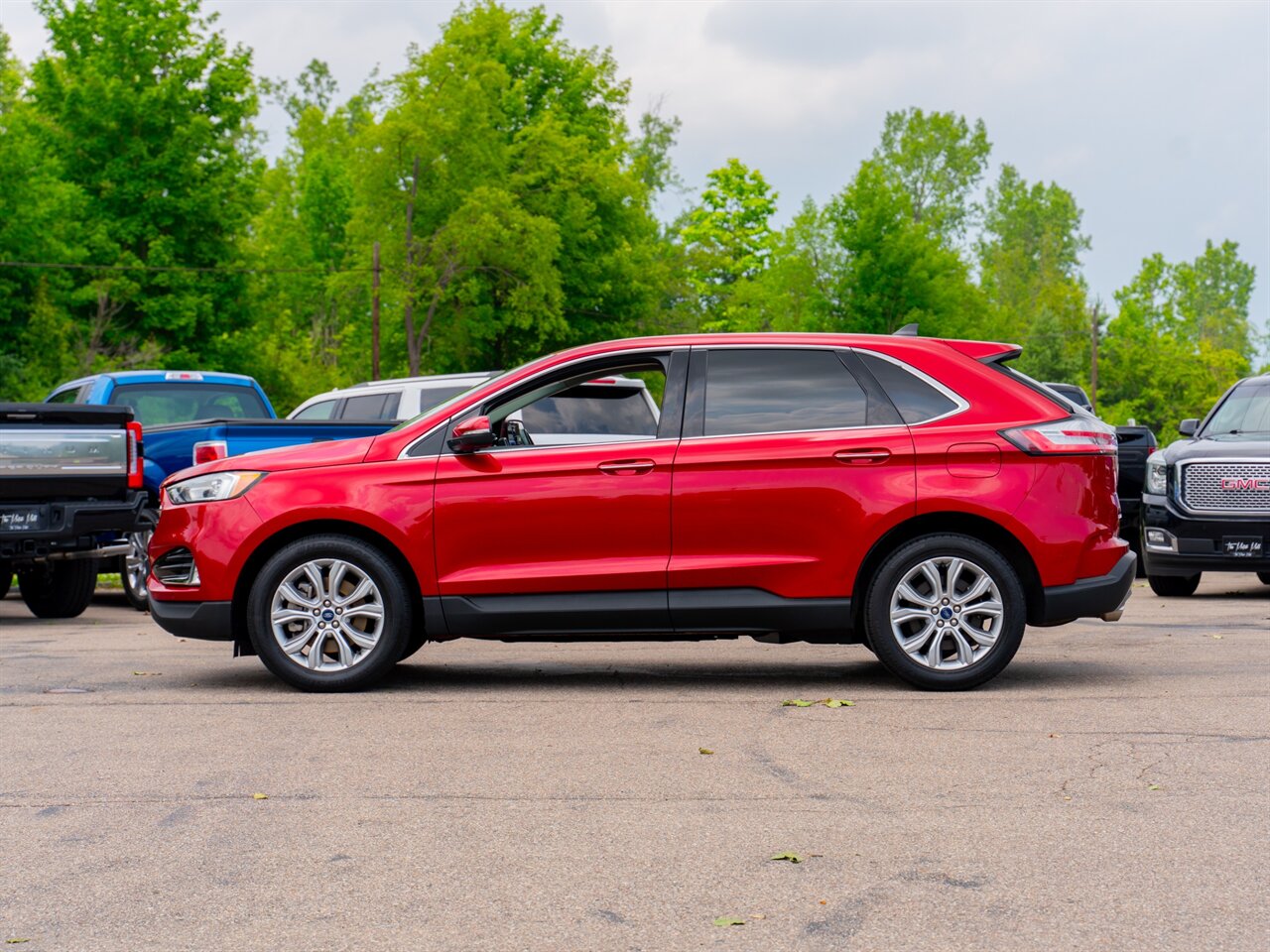 2021 Ford Edge Titanium   - Photo 8 - Washington, MI 48094