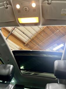 2012 Volkswagen Touareg TDI Sport   - Photo 20 - Portland, OR 97218