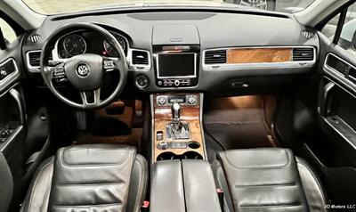 2012 Volkswagen Touareg TDI Sport   - Photo 9 - Portland, OR 97218