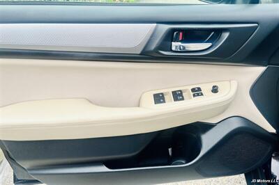 2015 Subaru Outback 2.5i Premium - Photo 9 - Portland, OR 97218