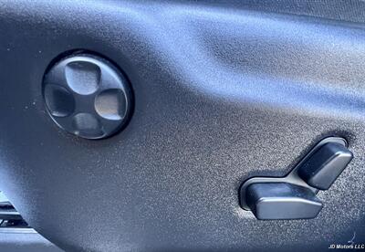 2014 Jeep Grand Cherokee Overland   - Photo 21 - Portland, OR 97218