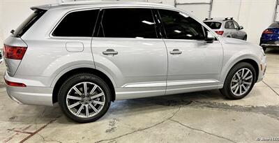 2017 Audi Q7 3.0T quattro Premium   - Photo 2 - Portland, OR 97218