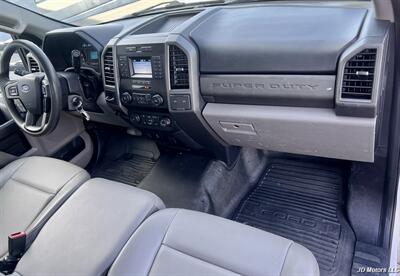 2020 Ford F-350 Super Duty XL   - Photo 13 - Portland, OR 97218