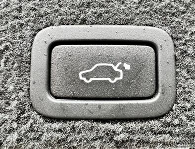 2013 Volvo XC60 T6   - Photo 25 - Portland, OR 97218