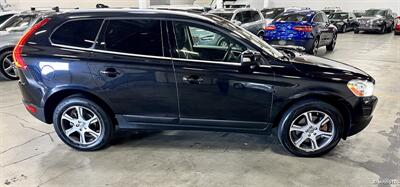2013 Volvo XC60 T6   - Photo 2 - Portland, OR 97218