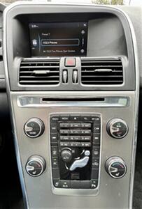2013 Volvo XC60 T6   - Photo 16 - Portland, OR 97218