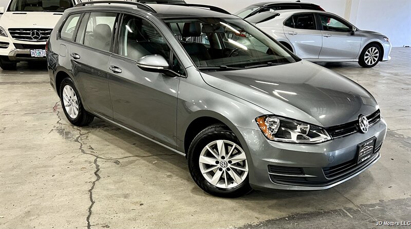 2015 Volkswagen Golf SportWagen TSI S   - Photo 1 - Portland, OR 97218