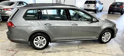 2015 Volkswagen Golf SportWagen TSI S   - Photo 2 - Portland, OR 97218
