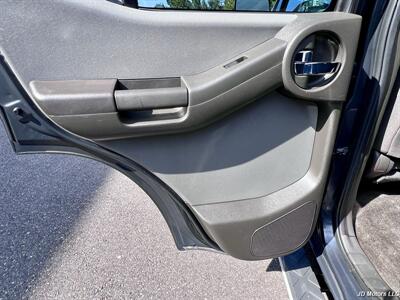 2013 Nissan Xterra X   - Photo 16 - Portland, OR 97218