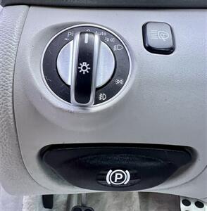 2005 Mercedes-Benz SL 500 - Photo 15 - Portland, OR 97218