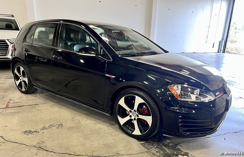 2015 Volkswagen Golf GTI S   - Photo 1 - Portland, OR 97218