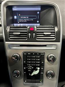 2012 Volvo XC60 T6   - Photo 14 - Portland, OR 97218