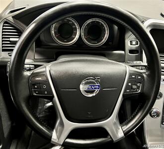 2012 Volvo XC60 T6   - Photo 12 - Portland, OR 97218