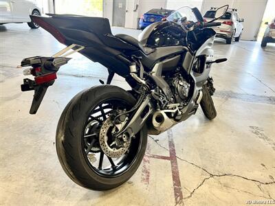 2024 Yamaha YZF-R R7   - Photo 3 - Portland, OR 97218