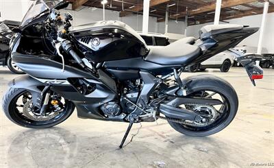 2024 Yamaha YZF-R R7   - Photo 7 - Portland, OR 97218