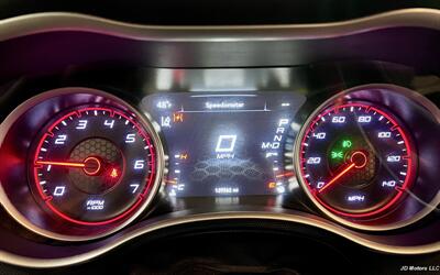 2017 Dodge Charger SXT   - Photo 12 - Portland, OR 97218