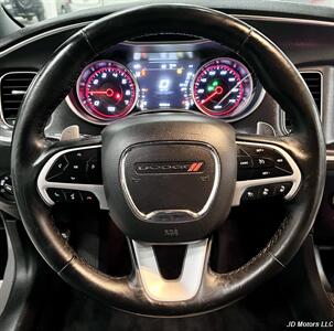 2017 Dodge Charger SXT   - Photo 11 - Portland, OR 97218