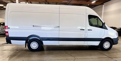 2015 Mercedes-Benz Sprinter 2500   - Photo 2 - Portland, OR 97218