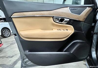 2016 Volvo XC90 T6 Inscription   - Photo 11 - Portland, OR 97218