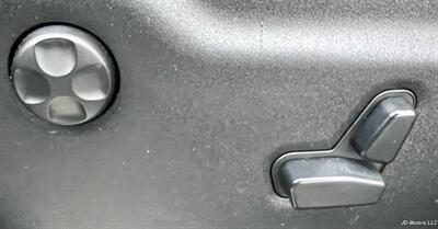 2014 Jeep Grand Cherokee Overland   - Photo 18 - Portland, OR 97218