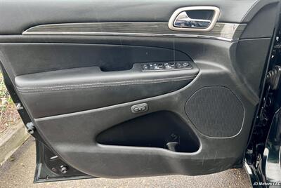 2014 Jeep Grand Cherokee Overland   - Photo 10 - Portland, OR 97218