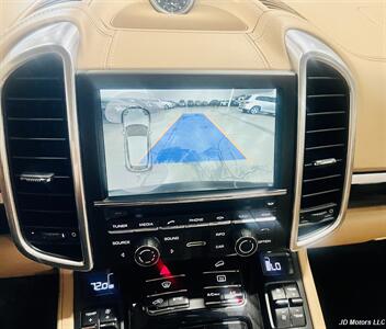 2016 Porsche Cayenne S   - Photo 15 - Portland, OR 97218