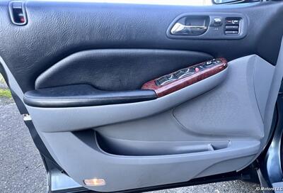 2005 Acura MDX Touring w/Navi w/RES   - Photo 8 - Portland, OR 97218