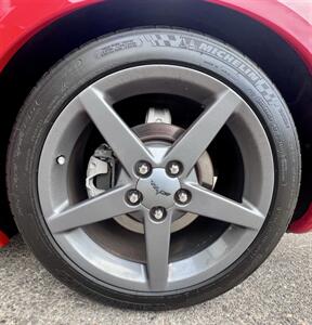 2005 Chevrolet Corvette   - Photo 29 - Portland, OR 97218