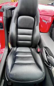 2005 Chevrolet Corvette   - Photo 24 - Portland, OR 97218