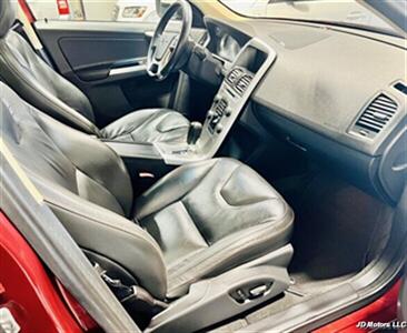 2011 Volvo XC60 T6   - Photo 38 - Portland, OR 97218