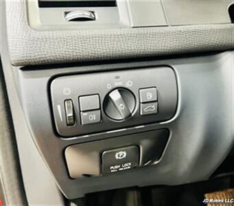 2011 Volvo XC60 T6   - Photo 22 - Portland, OR 97218