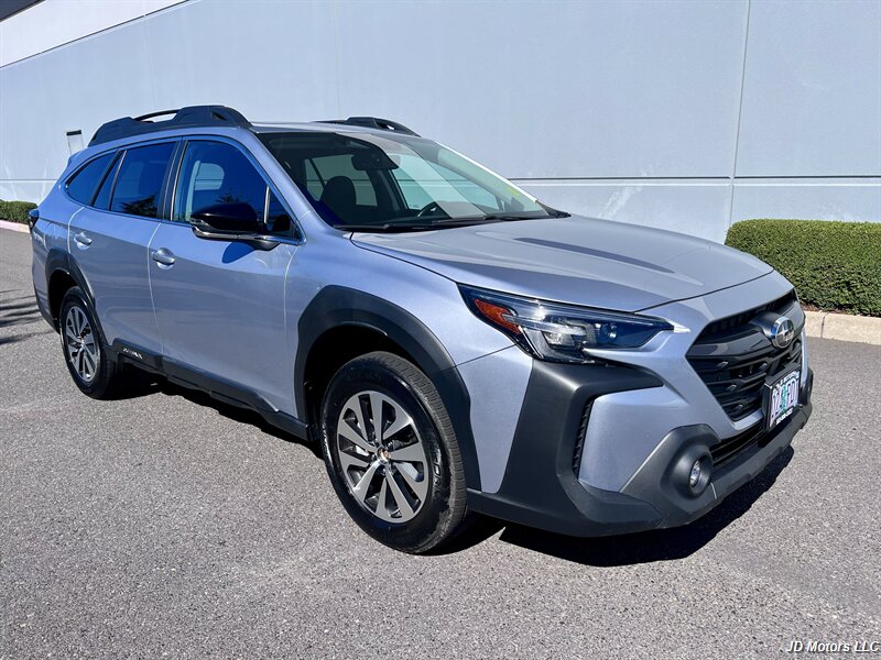 2023 Subaru Outback Premium   - Photo 1 - Portland, OR 97218