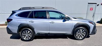 2023 Subaru Outback Premium - Photo 2 - Portland, OR 97218