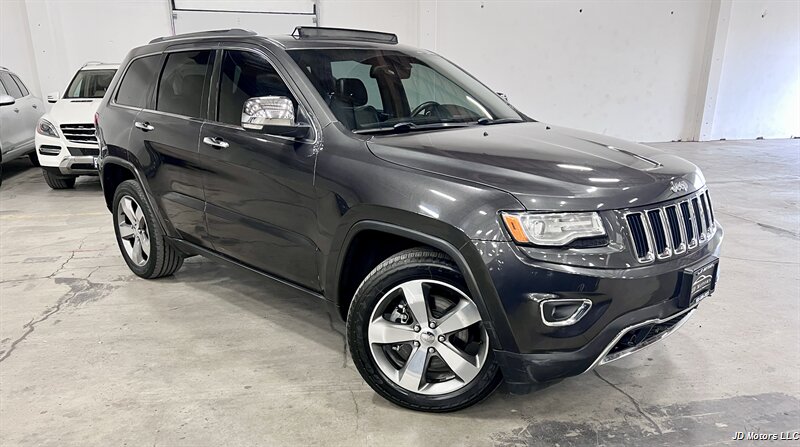 2015 Jeep Grand Cherokee Limited   - Photo 1 - Portland, OR 97218